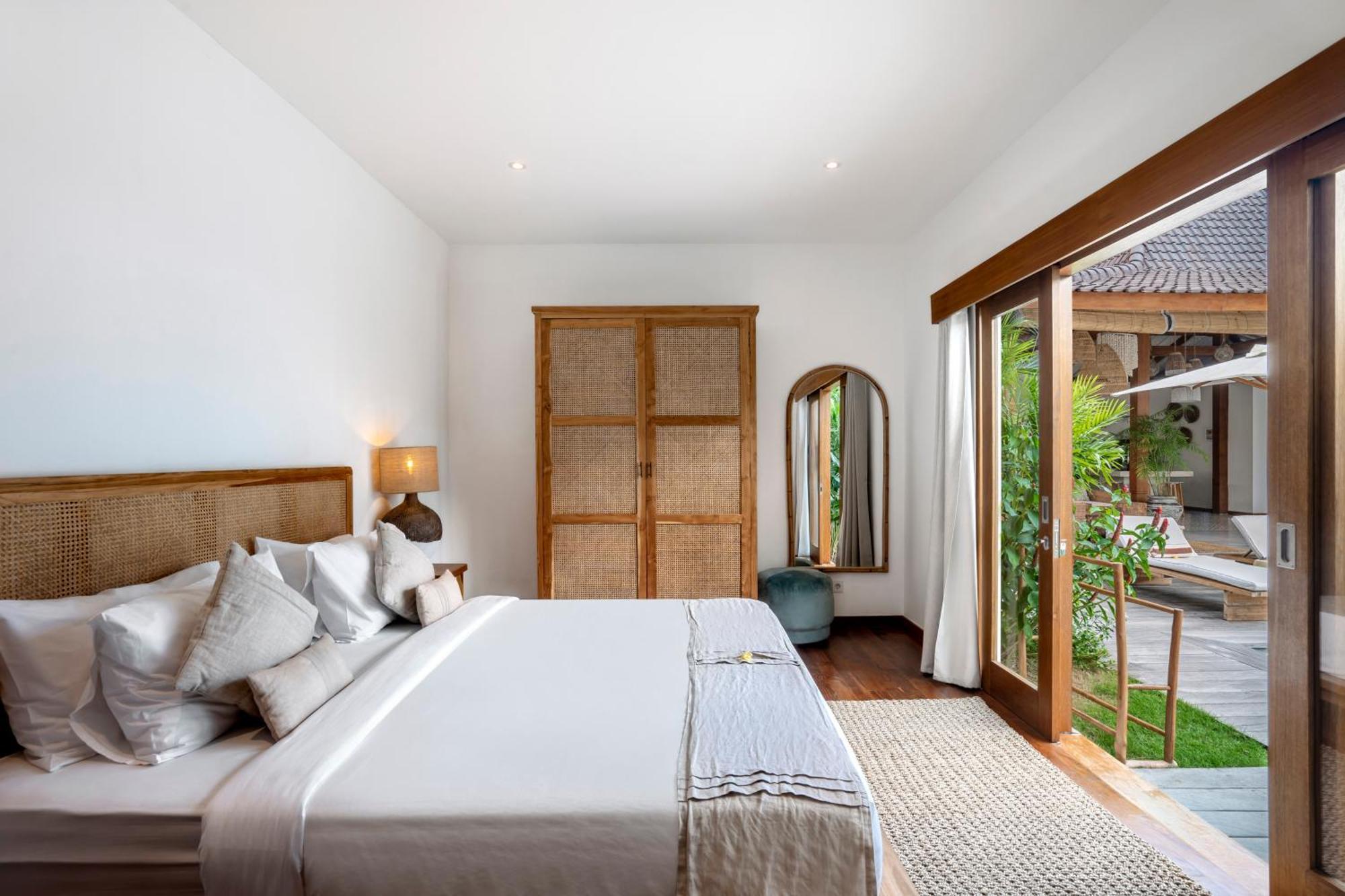 Villa Loma By Alfred In Bali Seminyak Exterior foto